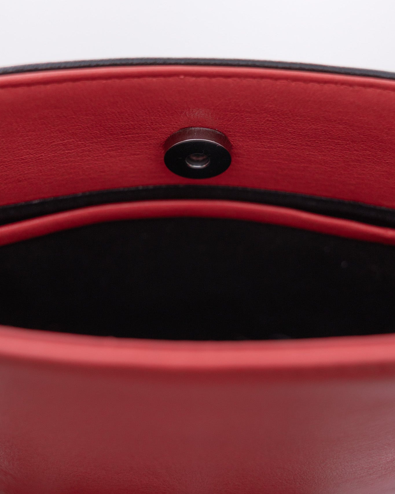 The Adventure Bag - Cherry Red